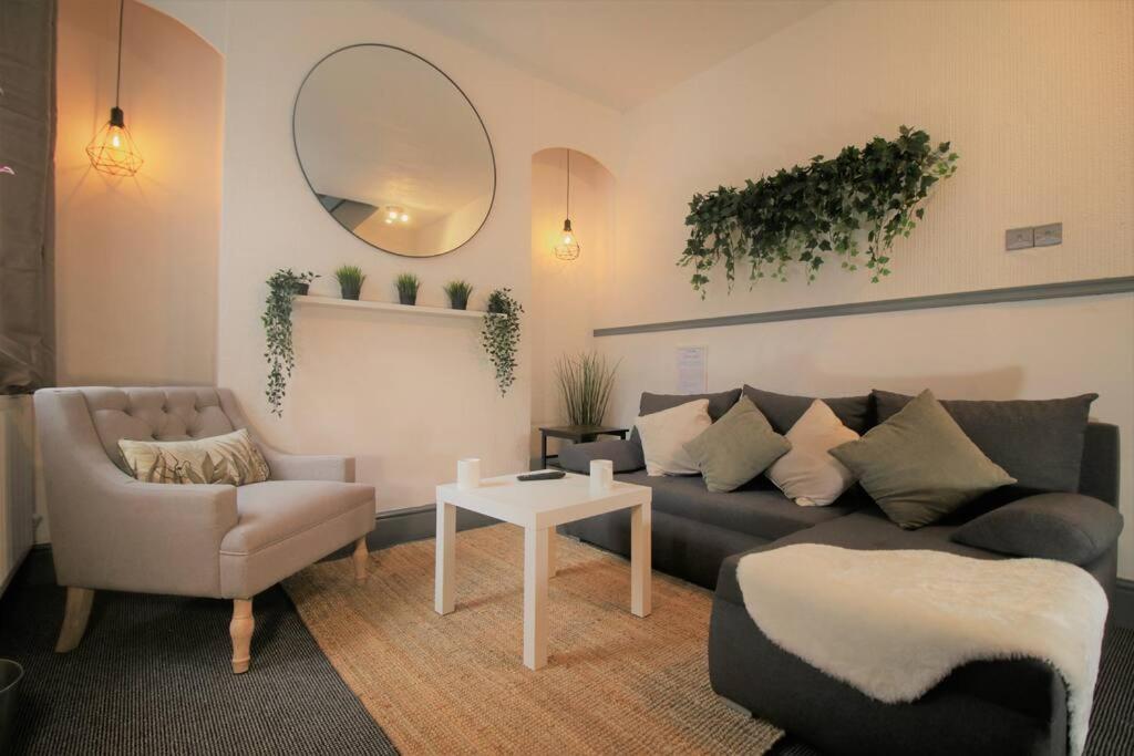 Fitzroy Terrace By Property Promise คาร์ดิฟฟ์ ภายนอก รูปภาพ