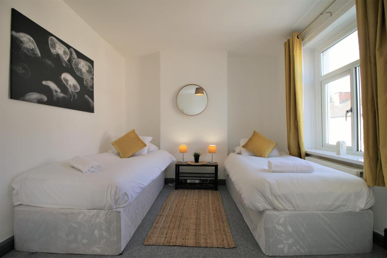 Fitzroy Terrace By Property Promise คาร์ดิฟฟ์ ภายนอก รูปภาพ